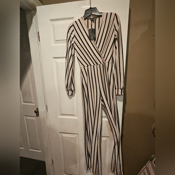 Fashion Nova Pants - FASHION NOVA JUMPSUIT